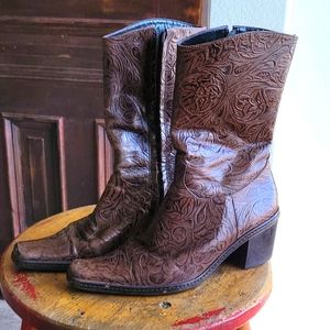 Gianni Bini embossed leather boots